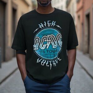 ❤️ Philco’s Retro Black AC/DC High Voltage Tee L